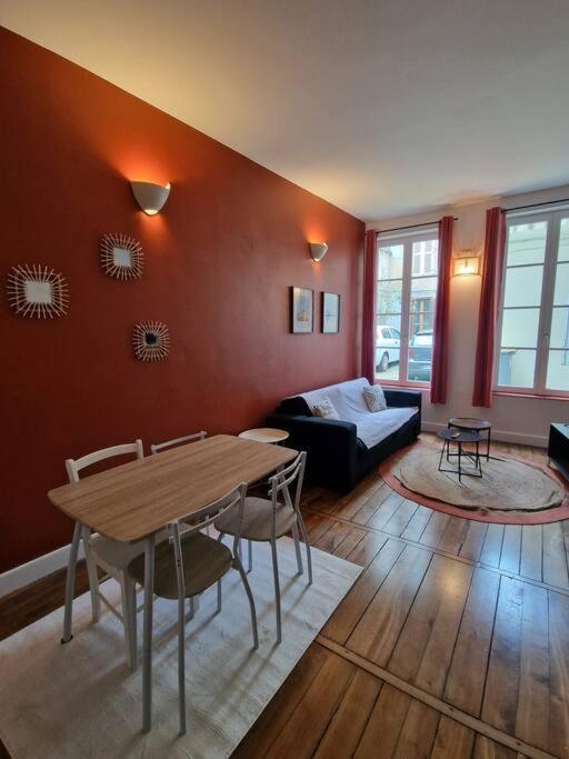 Chaleureux Appartement - Hyper Centre - Charbonnet Troyes Exterior photo